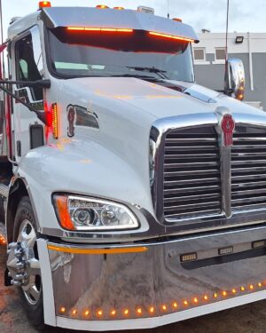 ARTES DIGITALES | Grúa Kenworth T270 2017